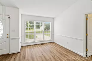 748 Chipmeadow Ln, York, SC 29745 - Photo 5