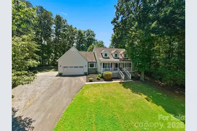 131 Fox Runn Drive, Granite Falls, NC 28630 - Photo 3