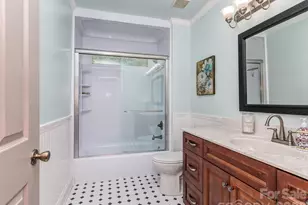 223 N Brackenbury Ln, Charlotte, NC 28270 - Photo 25
