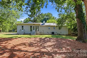 8115 Knollbrook Dr, Charlotte, NC 28270 - Photo 41