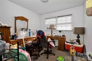 308 S Pine St, Dallas, NC 28034 - Photo 13