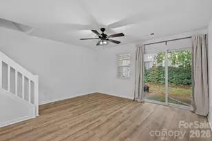10822 Holly Ridge Blvd, Charlotte, NC 28216 - Photo 9