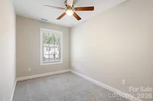 3939 Newhall Dr, Hickory, NC 28601 - Photo 25