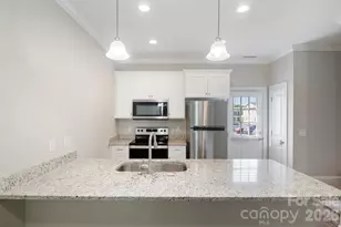 3939 Newhall Dr, Hickory, NC 28601 - Photo 13