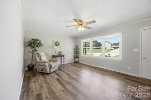 1515 Dallas Cherryville Hwy, Dallas, NC 28034 - Photo 5