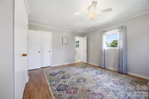 1515 Dallas Cherryville Hwy, Dallas, NC 28034 - Photo 21