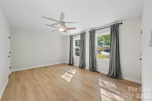 7505 Hawkstand Ln, Charlotte, NC 28210 - Photo 19