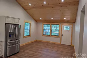 522 Brandon Rd, Black Mountain, NC 28711 - Photo 3