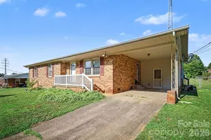 202 W Debby Dr, Shelby, NC 28152 - Photo 3