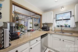 21235 Sandy Cove Rd, Cornelius, NC 28031 - Photo 15