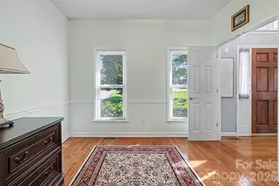 10010 Drawbridge Drive, Charlotte, NC 28215 - Photo 9