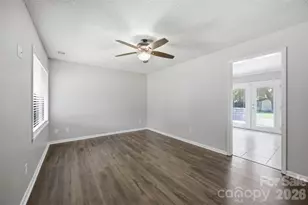 416 King John Cir, Gastonia, NC 28056 - Photo 5