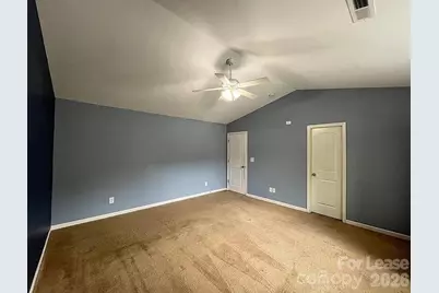 4828 Lynn Lee Circle, Charlotte, NC 28269 - Photo 7