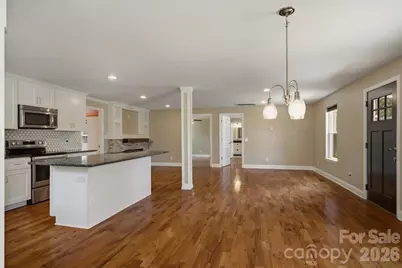 1515 Berkley Street SW, Lenoir, NC 28645 - Photo 13