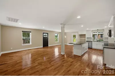 1515 Berkley Street SW, Lenoir, NC 28645 - Photo 9
