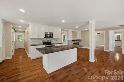 1515 Berkley Street SW, Lenoir, NC 28645 - Photo 11