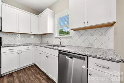 4628 Meshack Avenue, Charlotte, NC 28213 - Photo 11