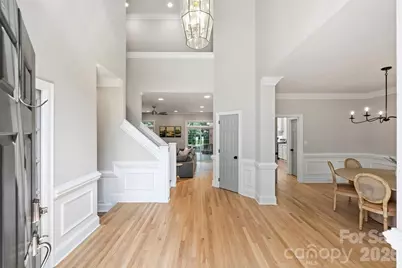 7701 Walthall Court, Charlotte, NC 28210 - Photo 3