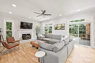 7701 Walthall Ct, Charlotte, NC 28210 - Photo 11
