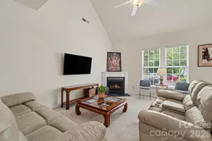 10729 Yellow Tail Ct, Charlotte, NC 28270 - Photo 5