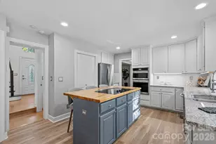 121 Lake Pine Rd, Mooresville, NC 28117 - Photo 7