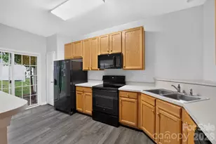 8531 Carolina Lily Ln, Charlotte, NC 28262 - Photo 5