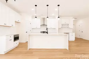 1220 N Sharon Amity Rd, Charlotte, NC 28211 - Photo 13