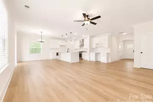 1220 N Sharon Amity Rd, Charlotte, NC 28211 - Photo 3