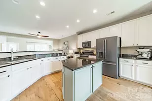 281 Fischer Rd, Fort Mill, SC 29715 - Photo 13