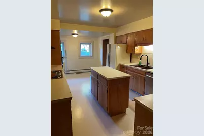 318 Academy Street, Canton, NC 28716 - Photo 27