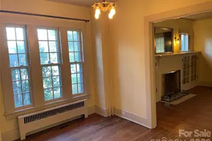 318 Academy St, Canton, NC 28716 - Photo 7