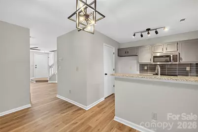 6407 Windsor Gate Lane, Charlotte, NC 28215 - Photo 19
