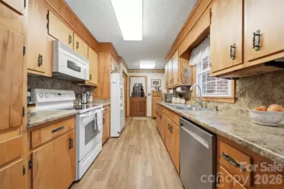 1599 Oakmont Drive, Lenoir, NC 28645 - Photo 9