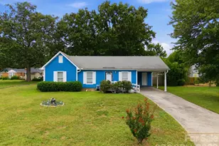 302 W Elm St, Wingate, NC 28174 - Photo 1