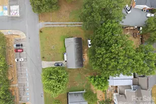 302 W Elm St, Wingate, NC 28174 - Photo 27