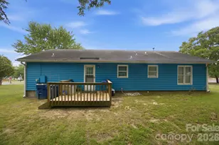 302 W Elm St, Wingate, NC 28174 - Photo 21