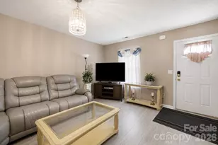 302 W Elm St, Wingate, NC 28174 - Photo 3