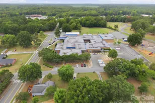 302 W Elm St, Wingate, NC 28174 - Photo 25