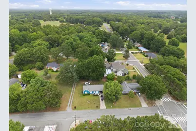 302 W Elm Street, Wingate, NC 28174 - Photo 23