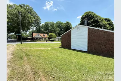 3523 Spring Terrace Lane, Charlotte, NC 28269 - Photo 21