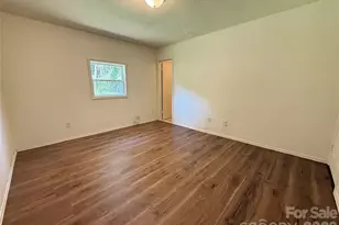 3523 Spring Terrace Ln, Charlotte, NC 28269 - Photo 5