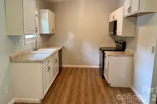 3523 Spring Terrace Ln, Charlotte, NC 28269 - Photo 17