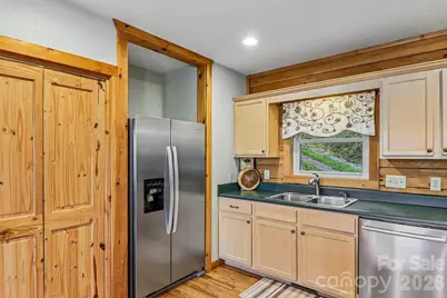 1064 Point Of View Drive, Waynesville, NC 28785 - Photo 19