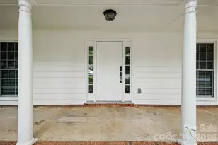 5200 Birchbark Ln, Charlotte, NC 28227 - Photo 3