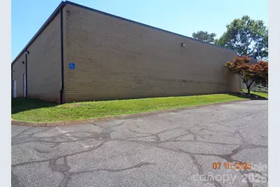 30 Catawba Valley Boulevard SE, Hickory, NC 28602 - Photo 3