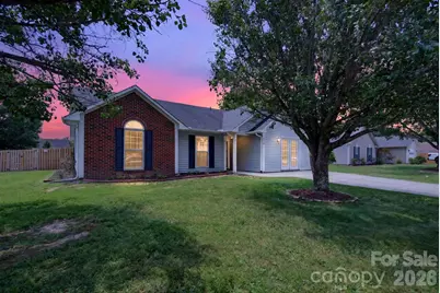 906 Woodhill Drive, Fletcher, NC 28732 - Photo 1