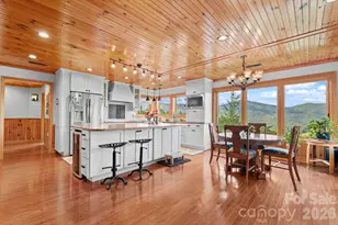 1013 Perry Rd, West Jefferson, NC 28694 - Photo 15