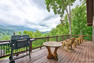 171 Jade Dr, Clyde, NC 28721 - Photo 11