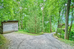 171 Jade Dr, Clyde, NC 28721 - Photo 9