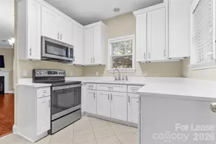 958 W 1st St, Charlotte, NC 28202 - Photo 3